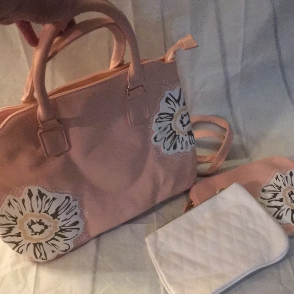 Woman Within Handbags - 3 Piece Travel Bag Set ROSE Blush Floral  NWT
